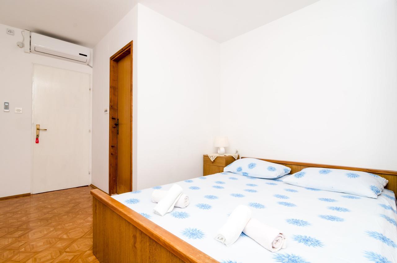 Guest House Kralj ซาปลูนารา ภายนอก รูปภาพ